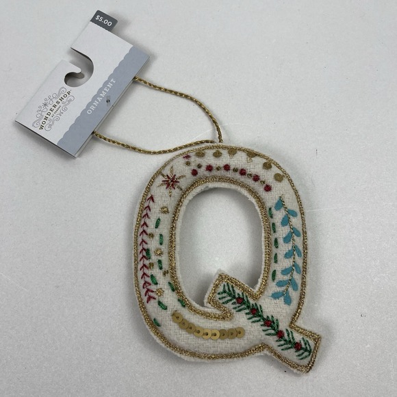 Wondershop Other - Wondershop Embroidered Fabric Monogram Letter "Q" Christmas Ornament